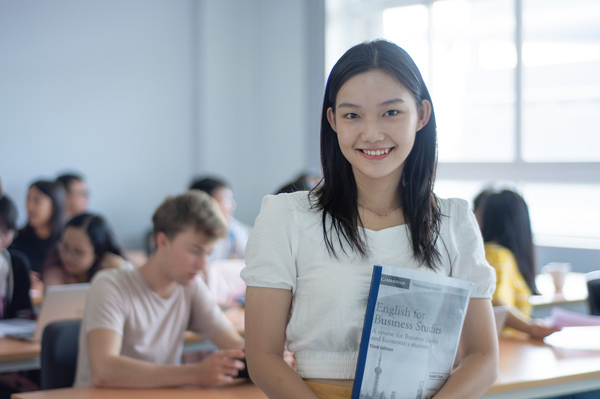ưu điểm khi học hệ từ xa ng&agrave;nh kinh tế học